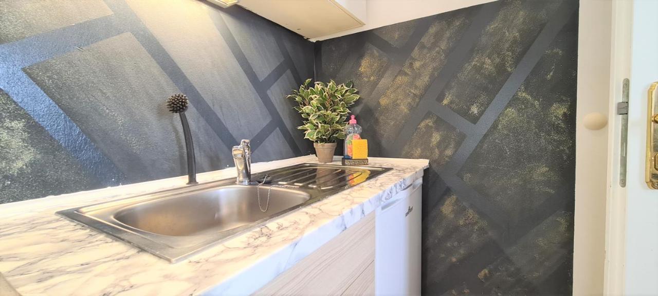 Appartement Wiener Buddha Style Flat With Inner Garden- Marzstrasse